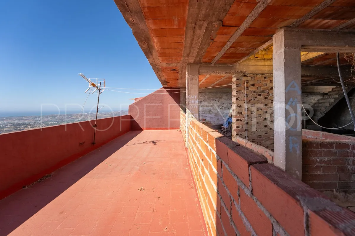 For sale town house in Mijas with 4 bedrooms
