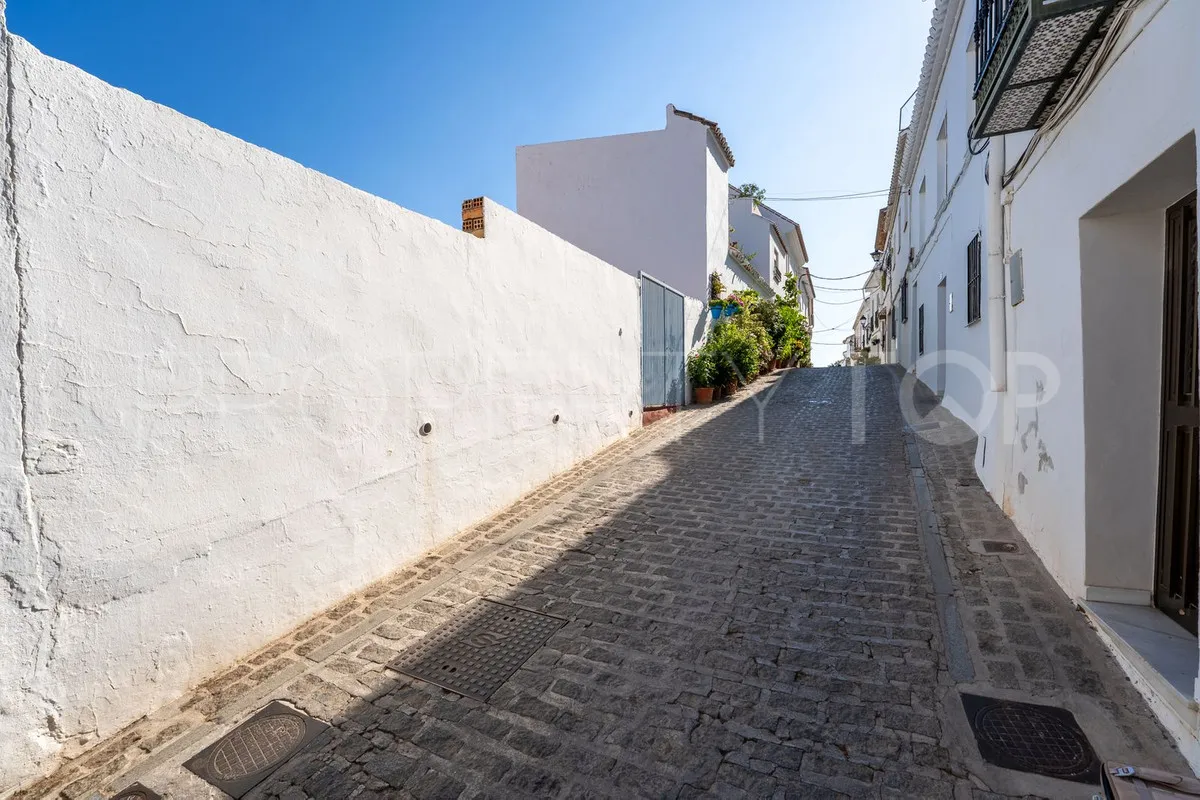 For sale town house in Mijas with 4 bedrooms