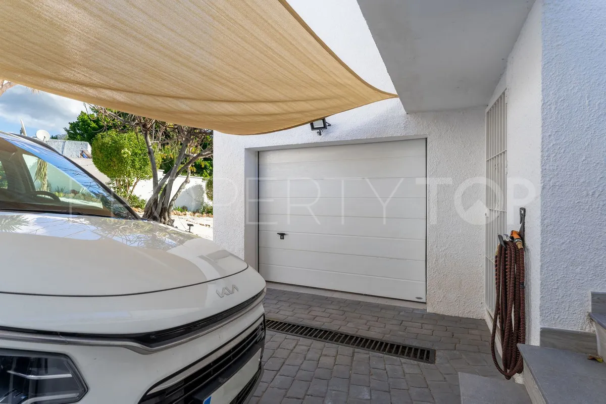 For sale 3 bedrooms villa in Mijas