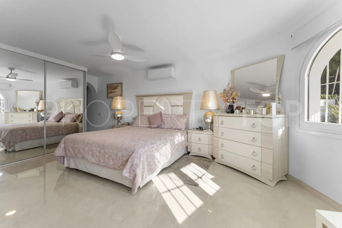 For sale 3 bedrooms villa in Mijas