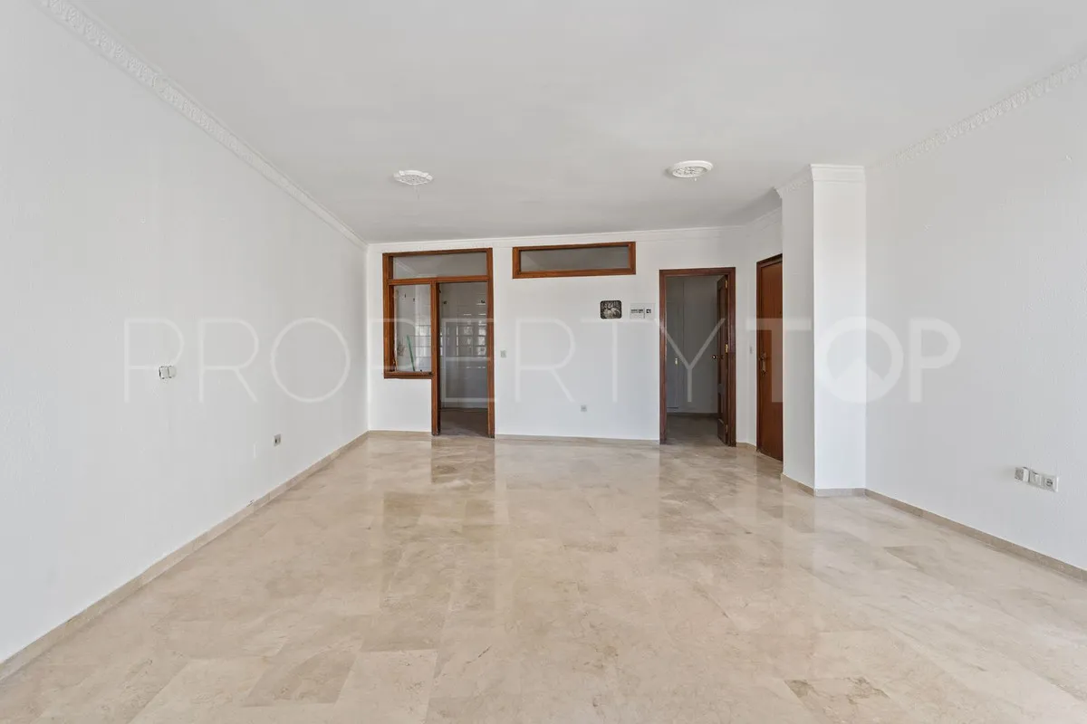 Buy 1 bedroom apartment in Mijas