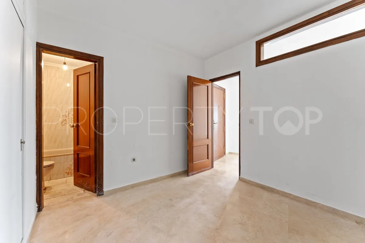 Buy 1 bedroom apartment in Mijas