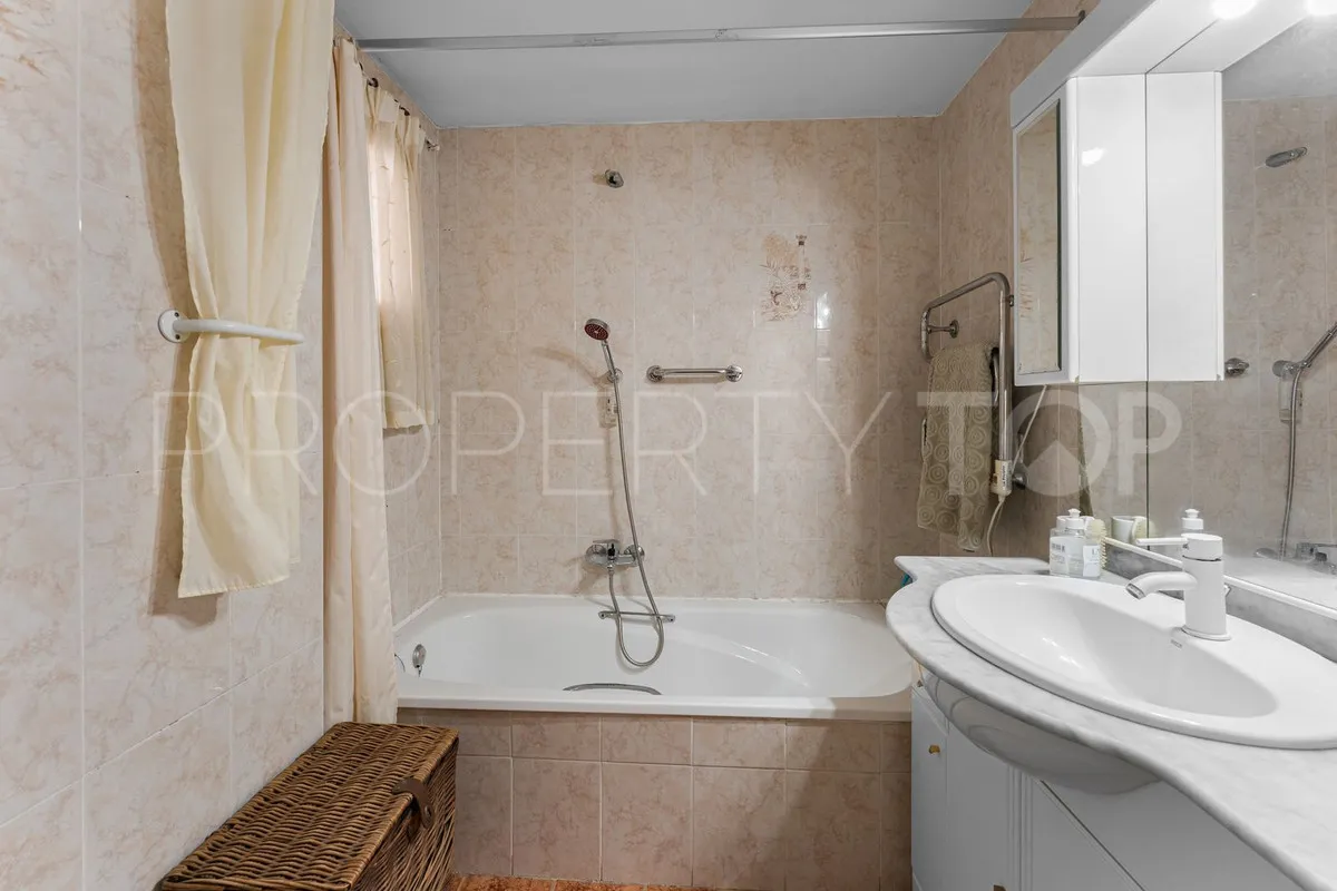 Buy apartment in Mijas with 2 bedrooms