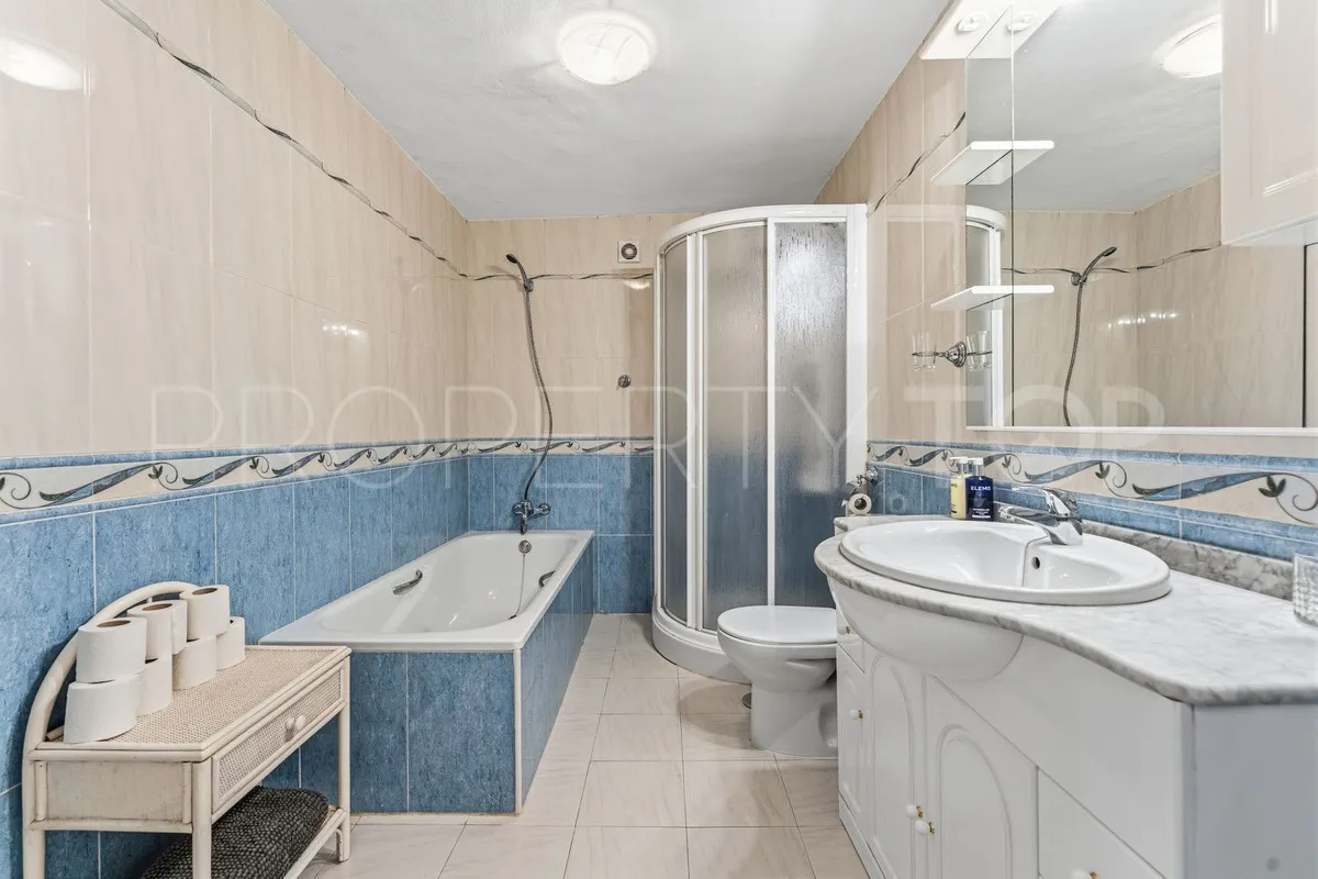 For sale town house with 2 bedrooms in Mijas