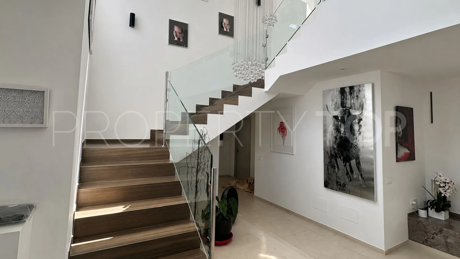 Se vende villa en Sotogrande Costa con 5 dormitorios