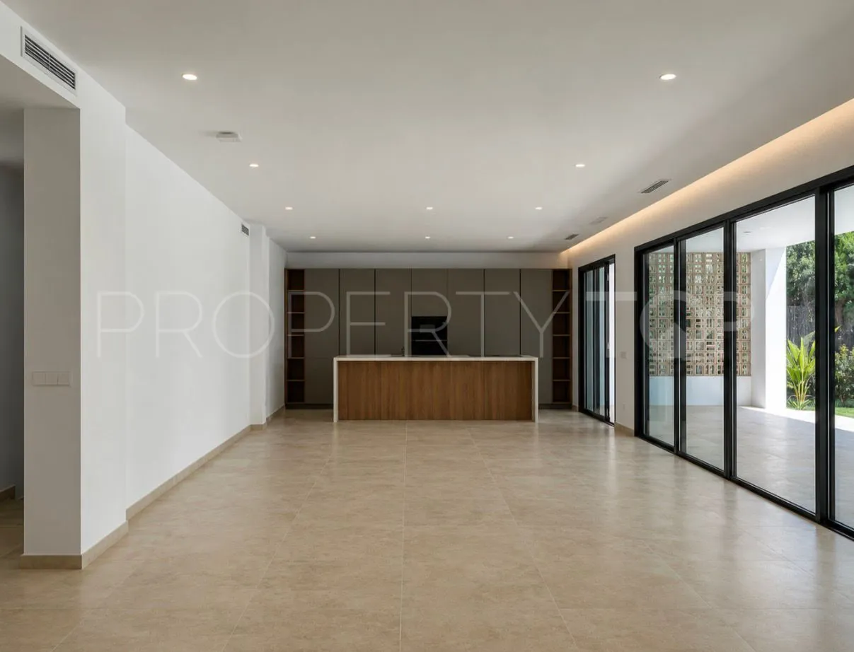 Se vende villa en Zona B de 6 dormitorios