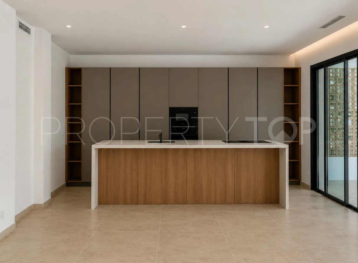 Se vende villa en Zona B de 6 dormitorios