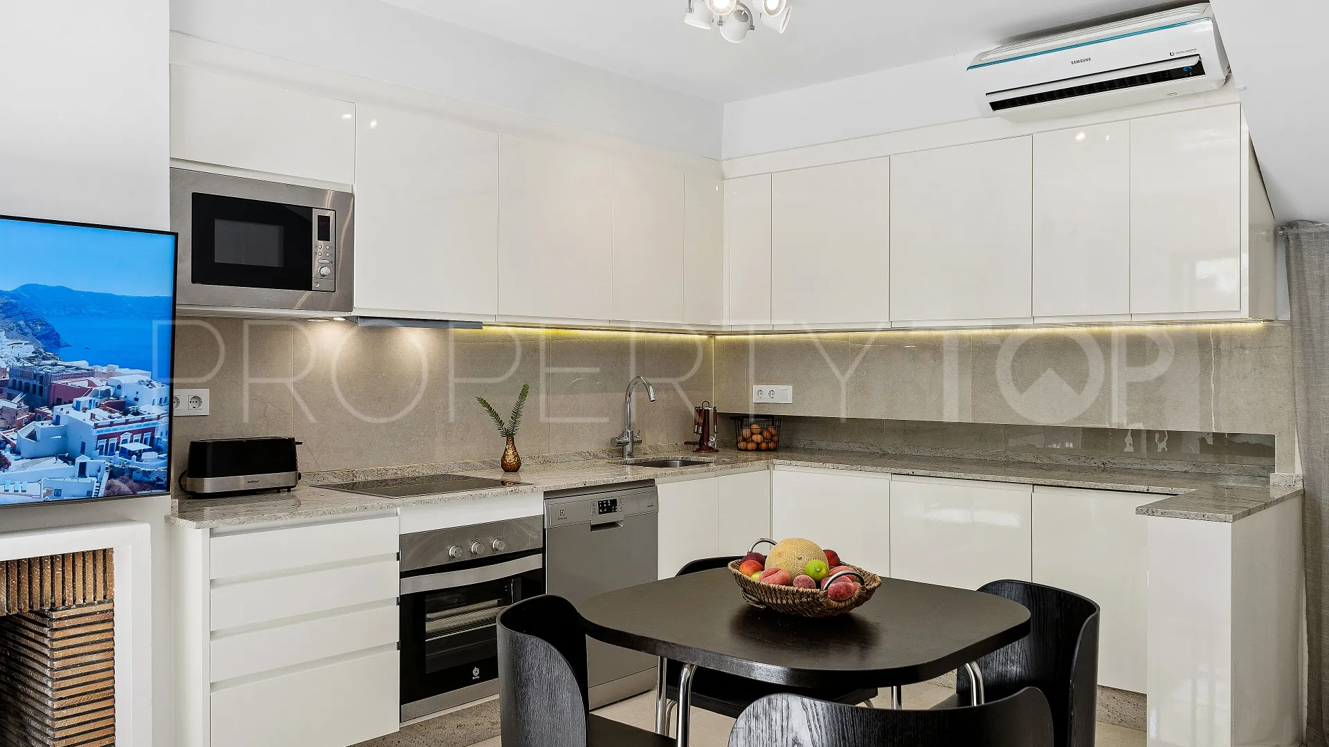 For sale town house with 3 bedrooms in Guadalvillas