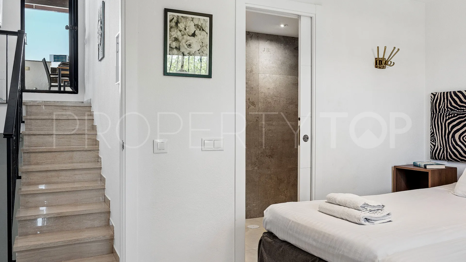 For sale town house with 3 bedrooms in Guadalvillas
