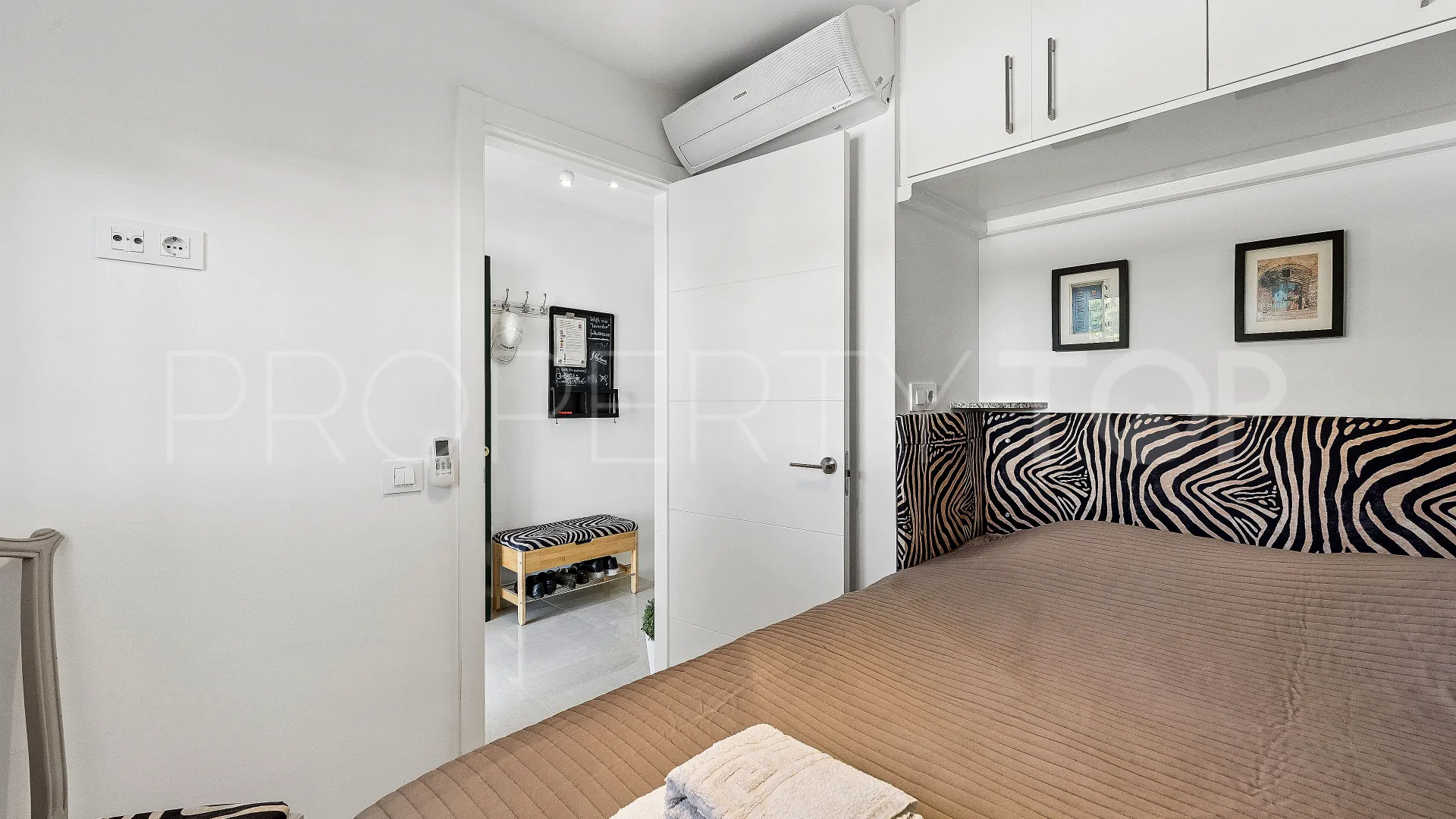 For sale town house with 3 bedrooms in Guadalvillas