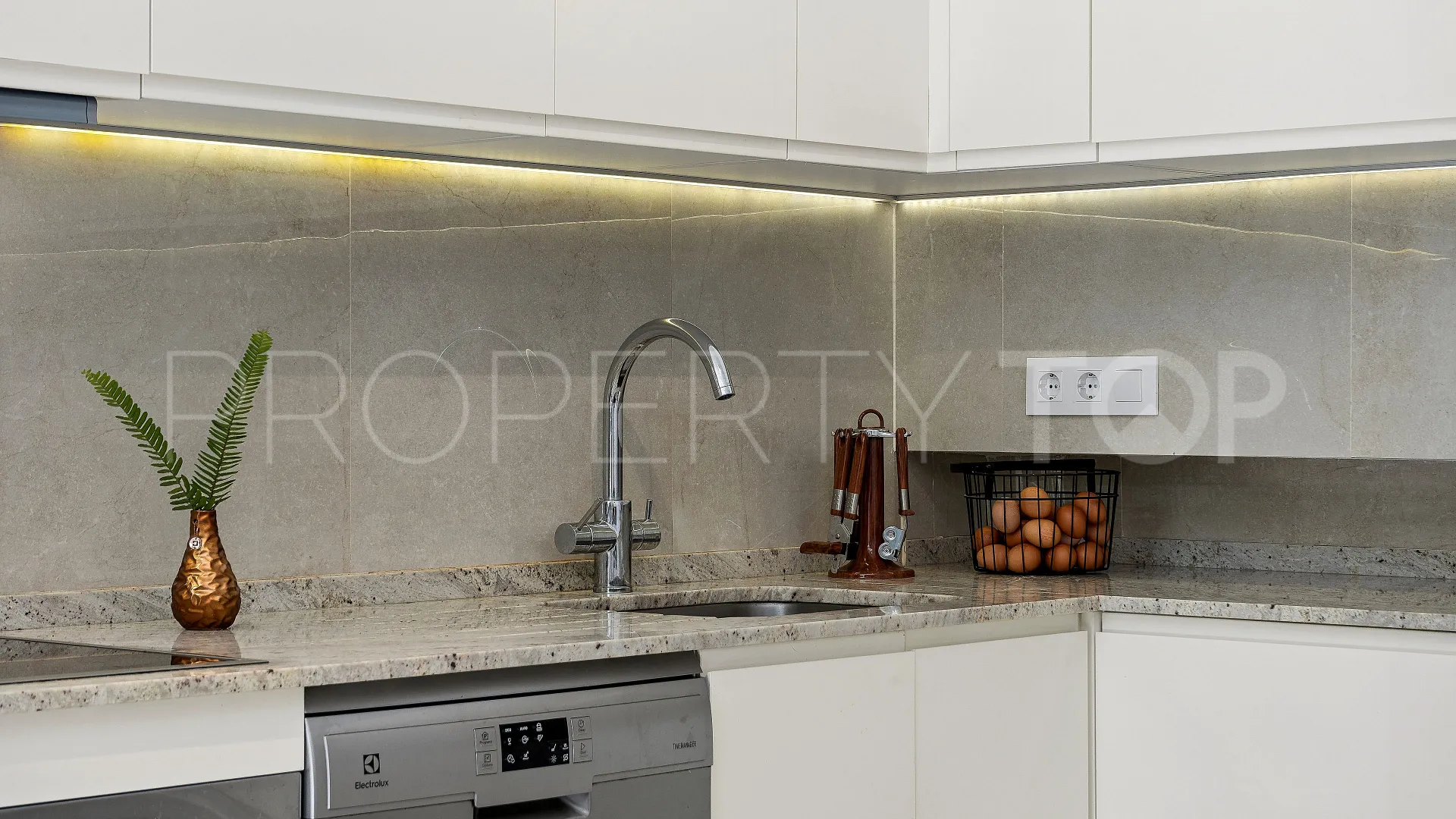 For sale town house with 3 bedrooms in Guadalvillas
