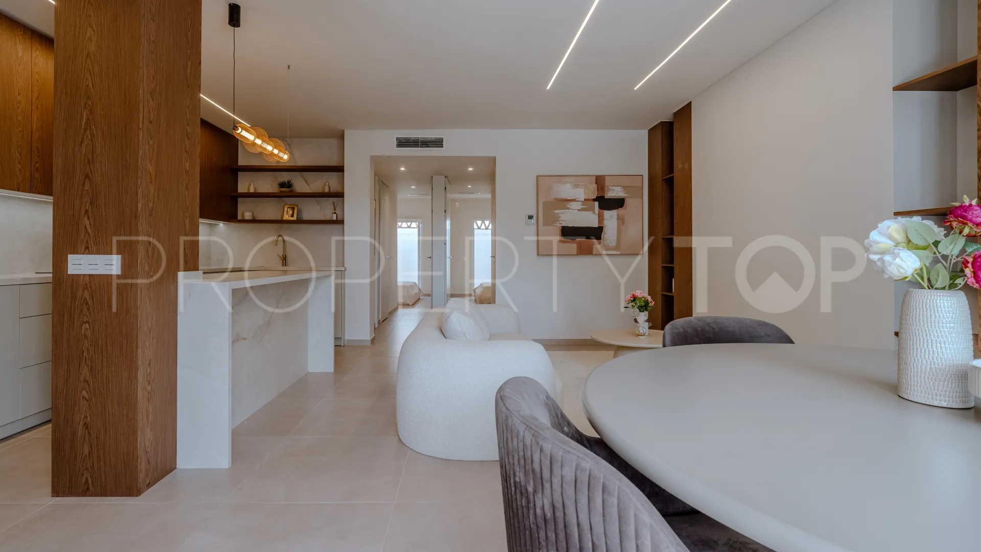 Apartamento a la venta de 2 dormitorios en Los Pinos de Aloha