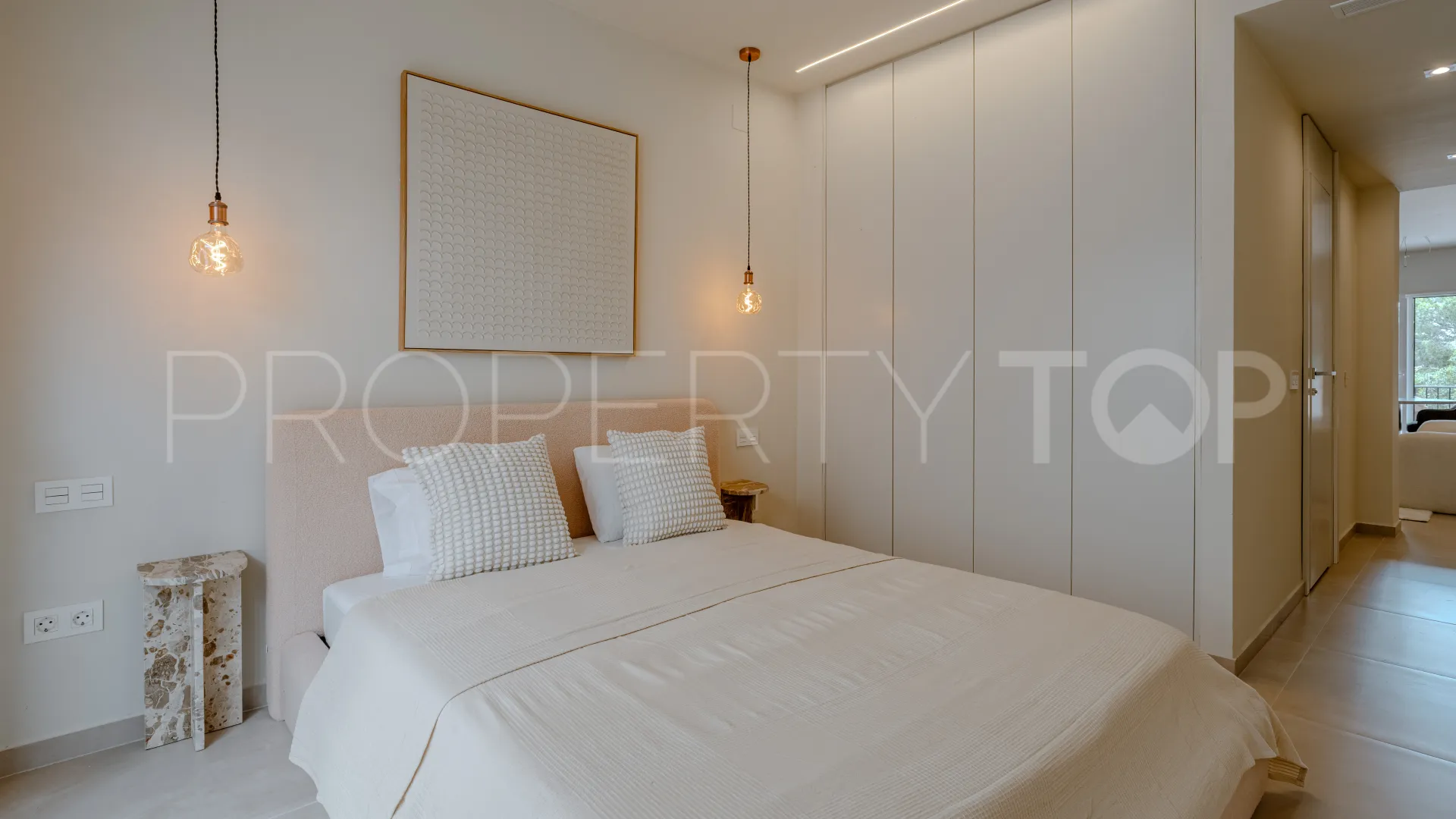 Apartamento a la venta de 2 dormitorios en Los Pinos de Aloha