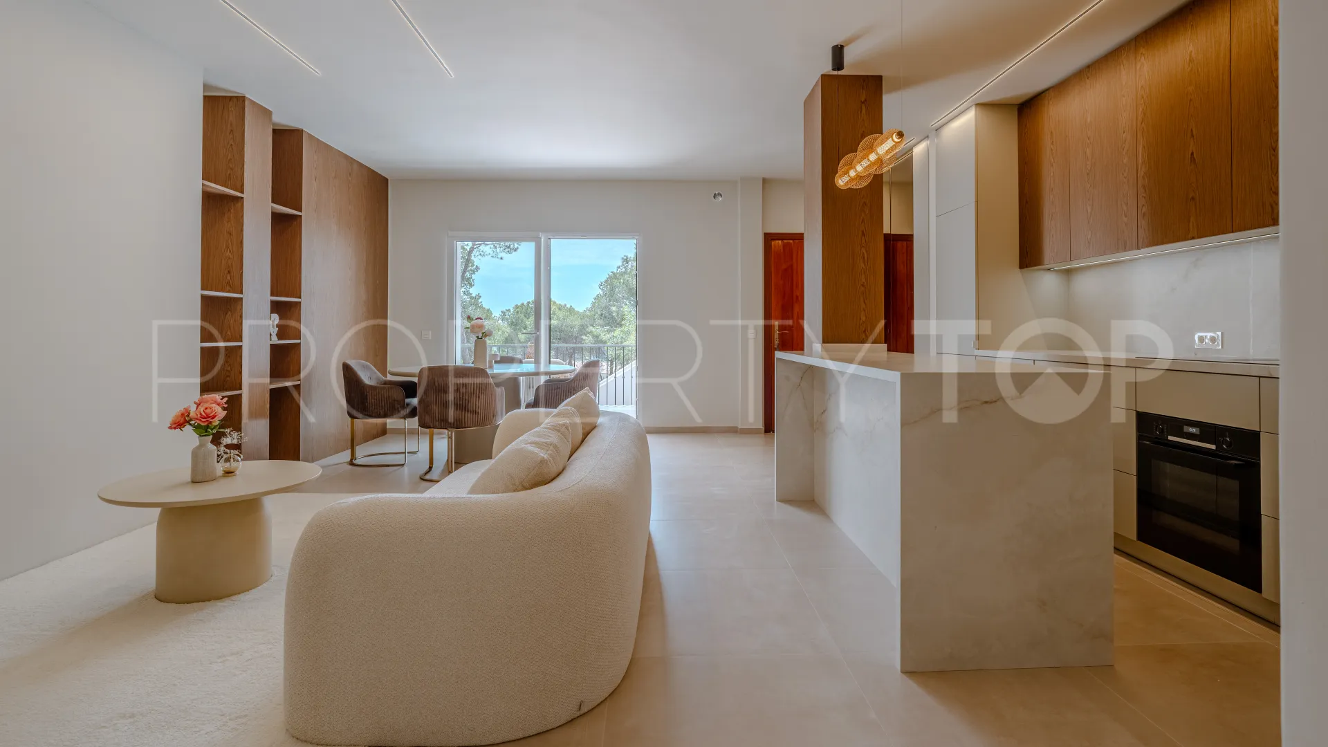 Apartamento a la venta de 2 dormitorios en Los Pinos de Aloha