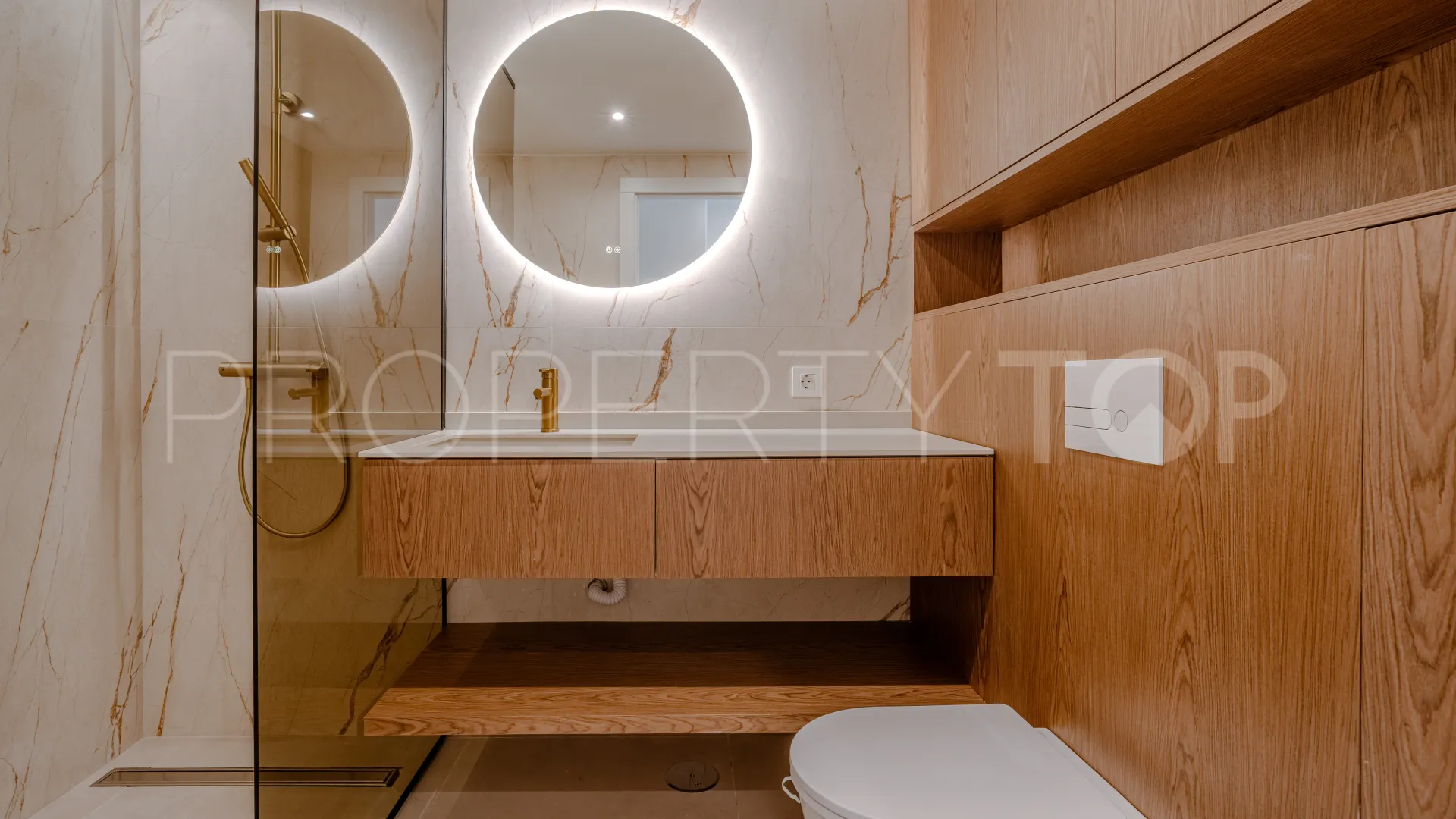 Apartamento a la venta de 2 dormitorios en Los Pinos de Aloha