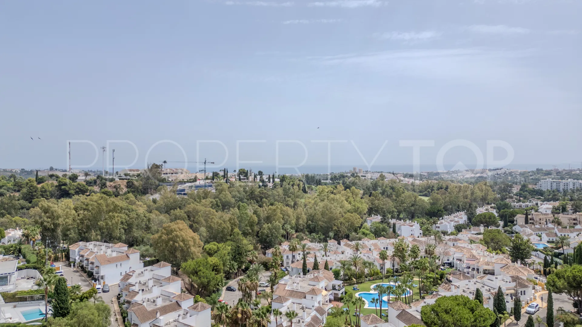 Aloha 2 bedrooms apartment for sale