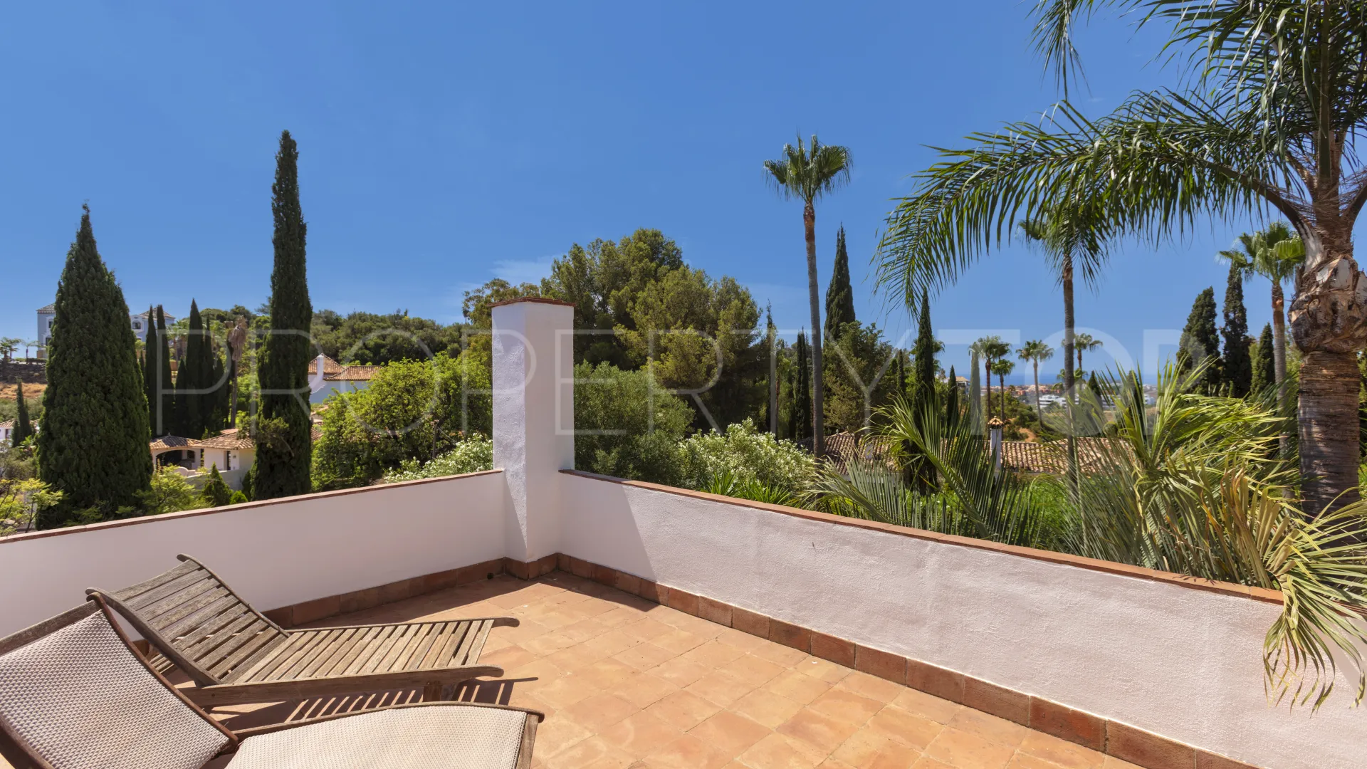 For sale villa with 5 bedrooms in Puerto del Almendro