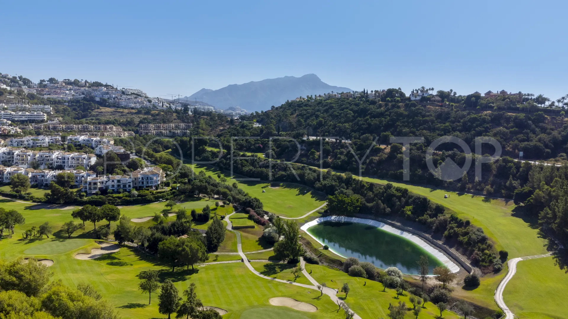 For sale villa with 5 bedrooms in Puerto del Almendro