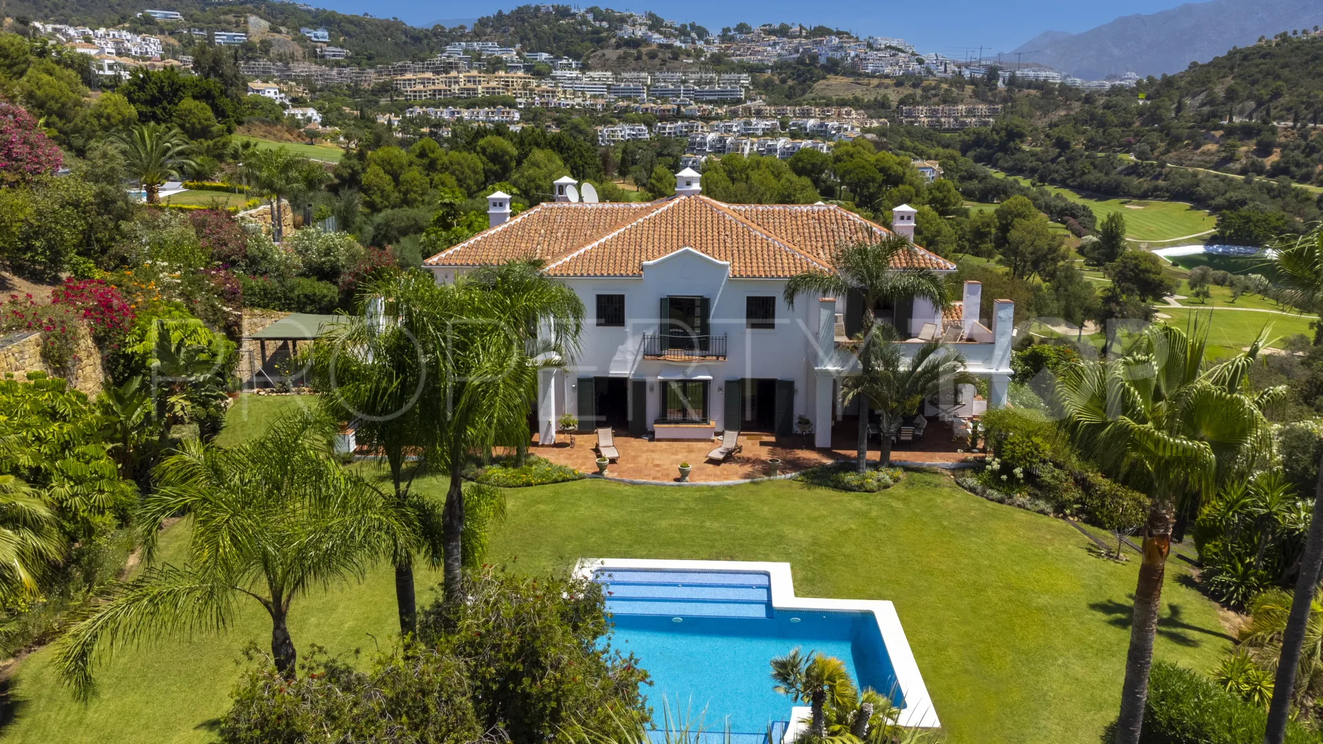 For sale villa with 5 bedrooms in Puerto del Almendro