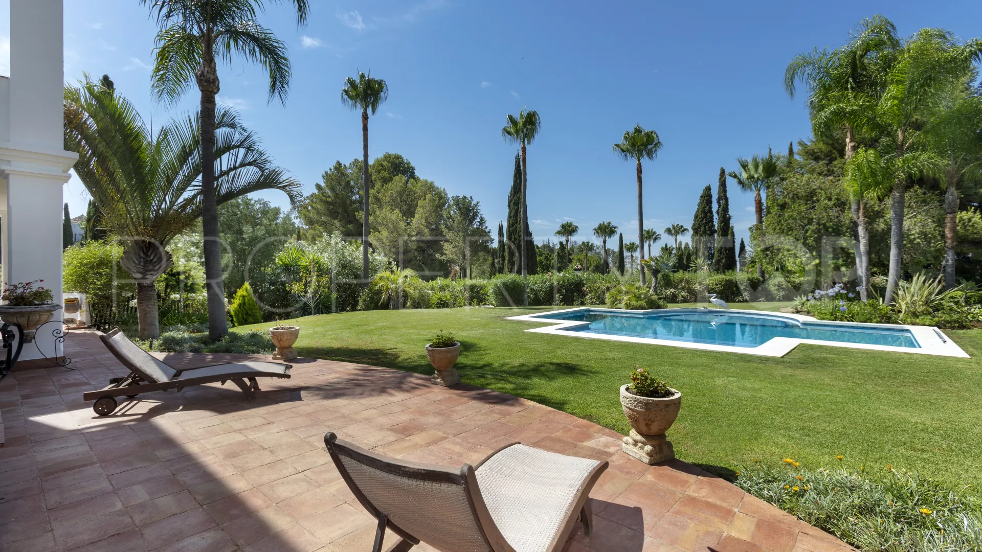 For sale villa with 5 bedrooms in Puerto del Almendro
