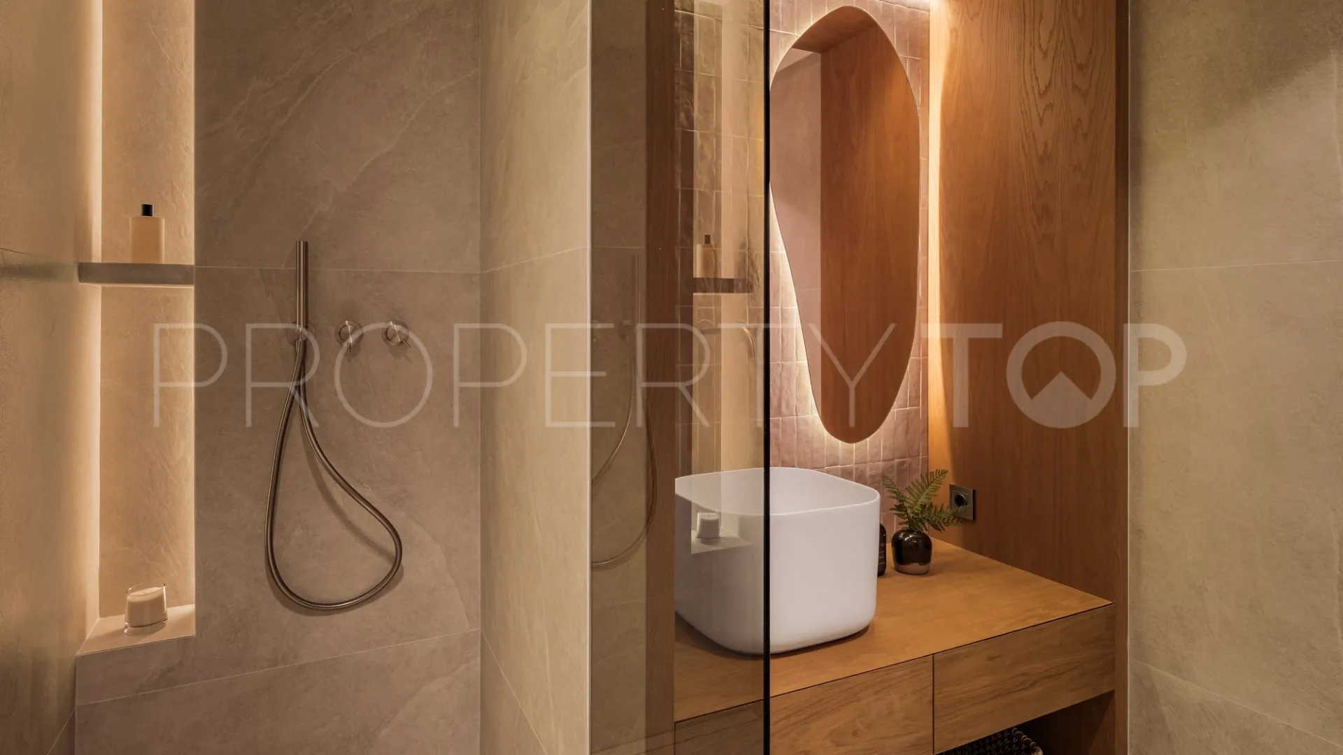 Town house with 4 bedrooms for sale in Altos de Aloha