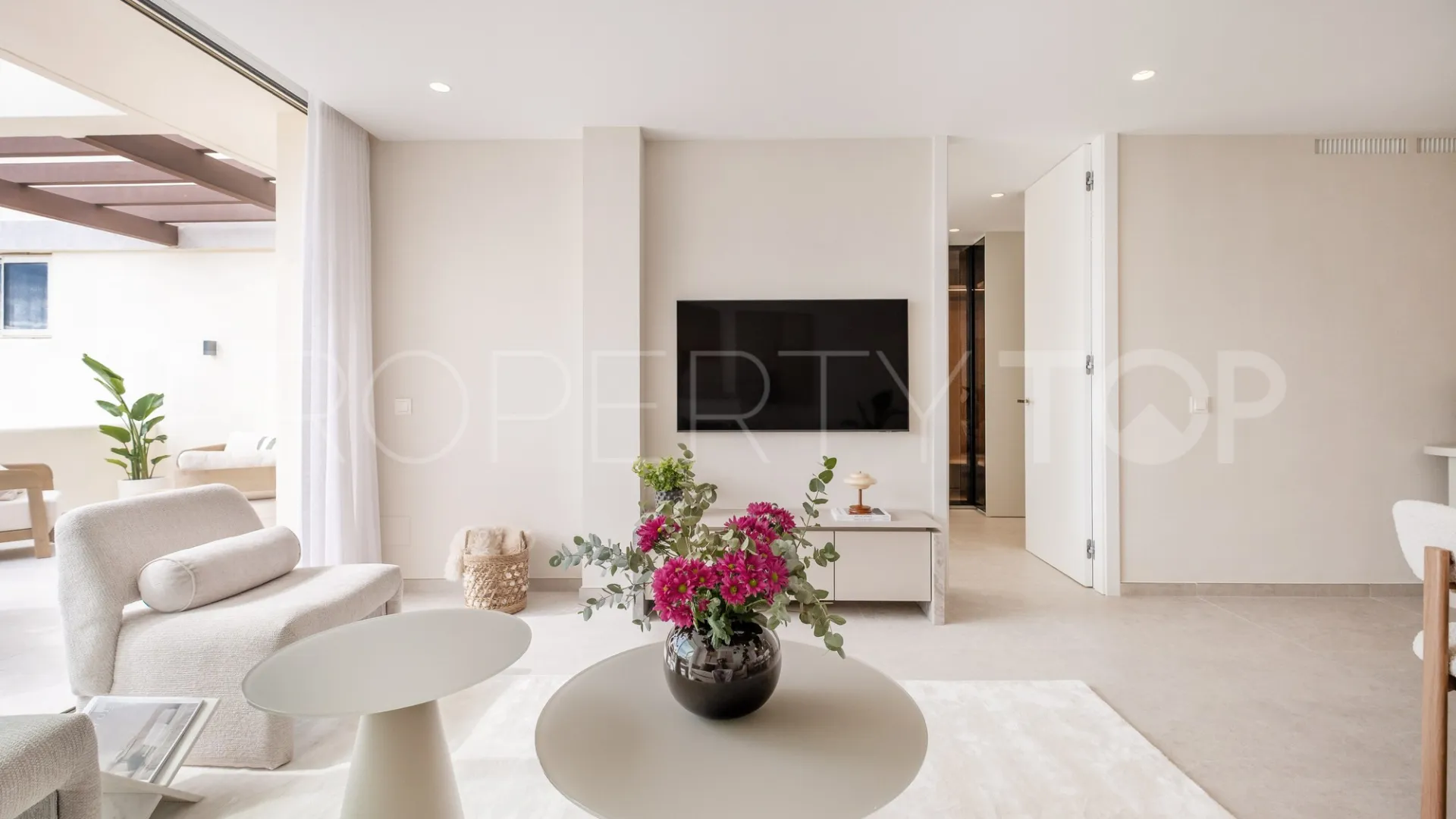 For sale 3 bedrooms apartment in Les Belvederes