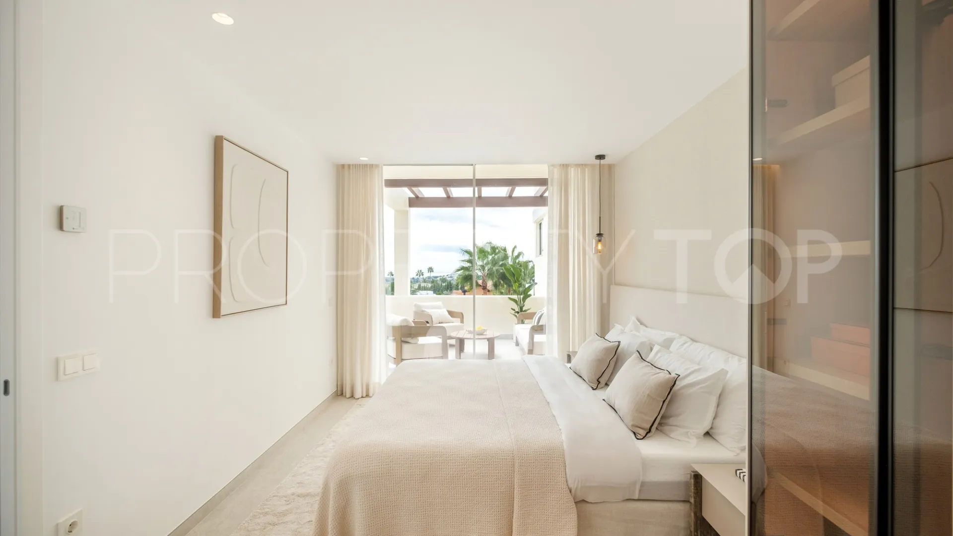 For sale 3 bedrooms apartment in Les Belvederes