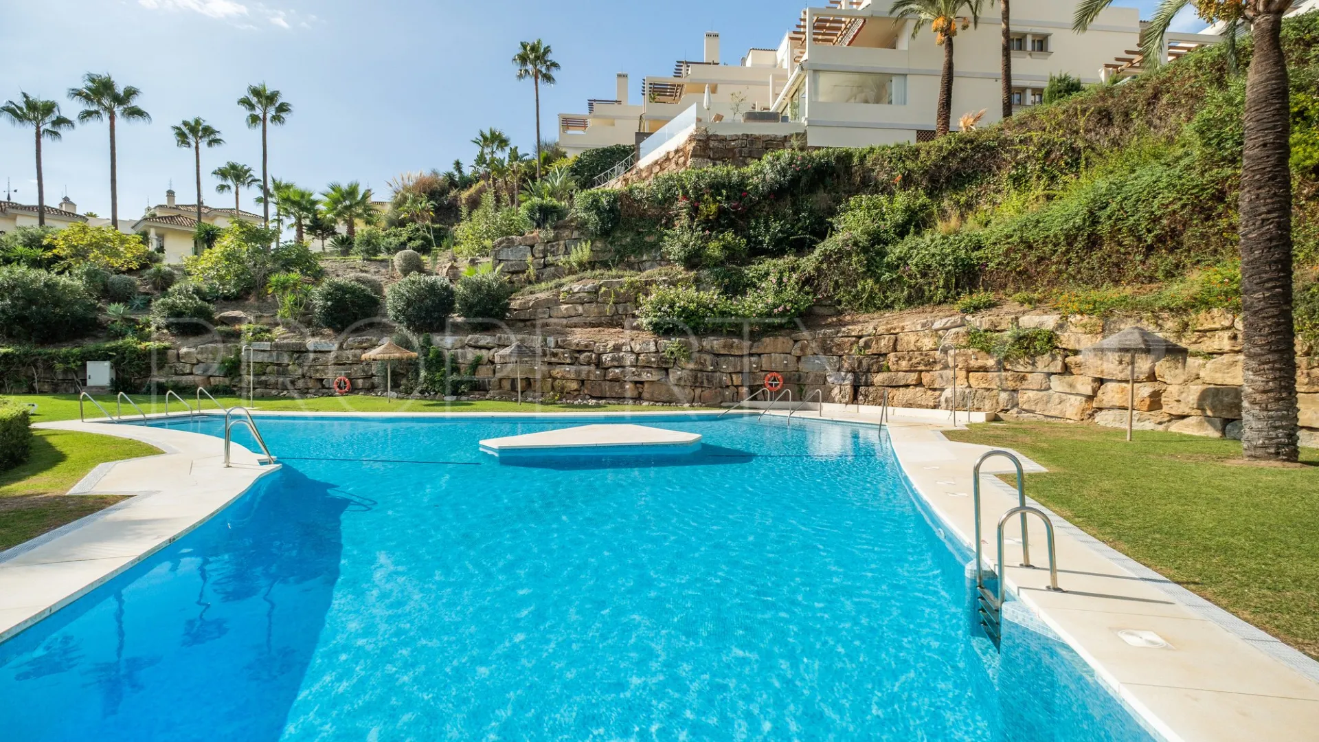 For sale 3 bedrooms apartment in Les Belvederes