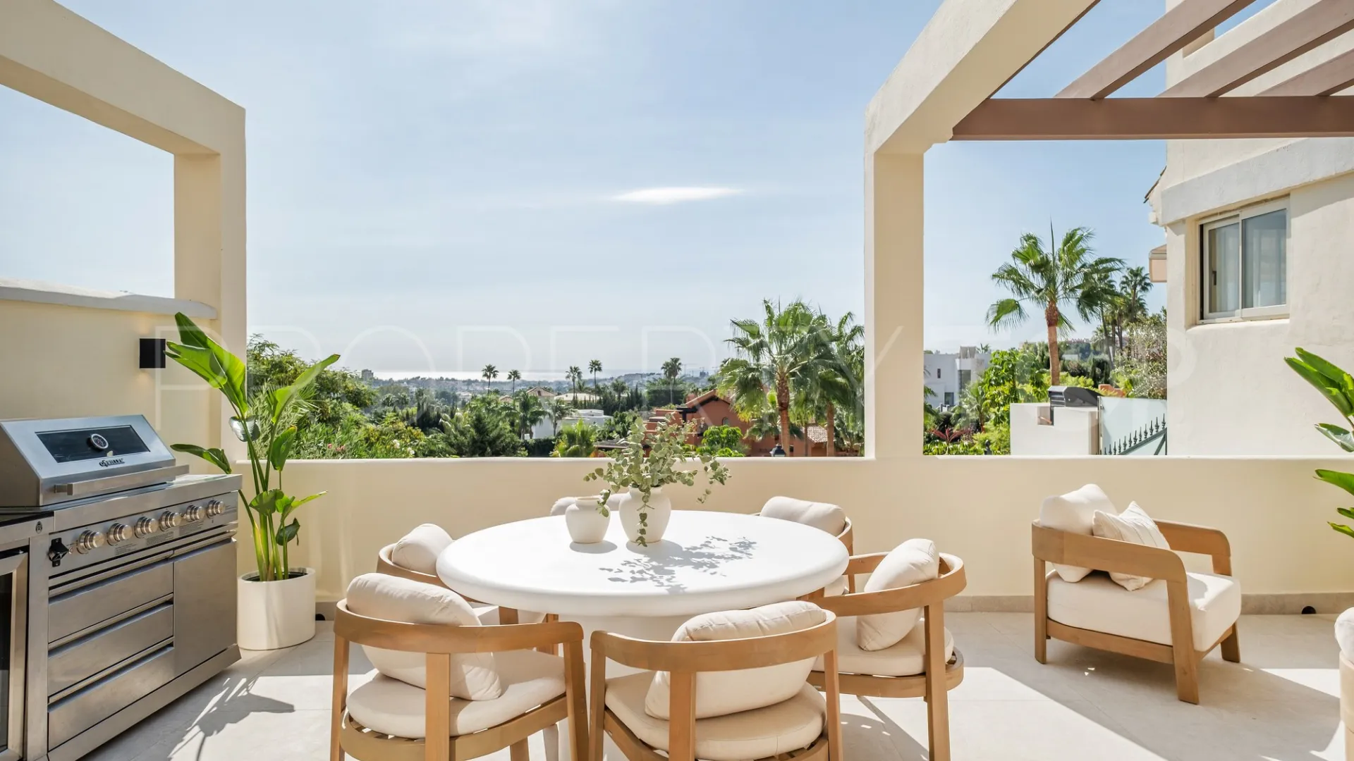 For sale 3 bedrooms apartment in Les Belvederes