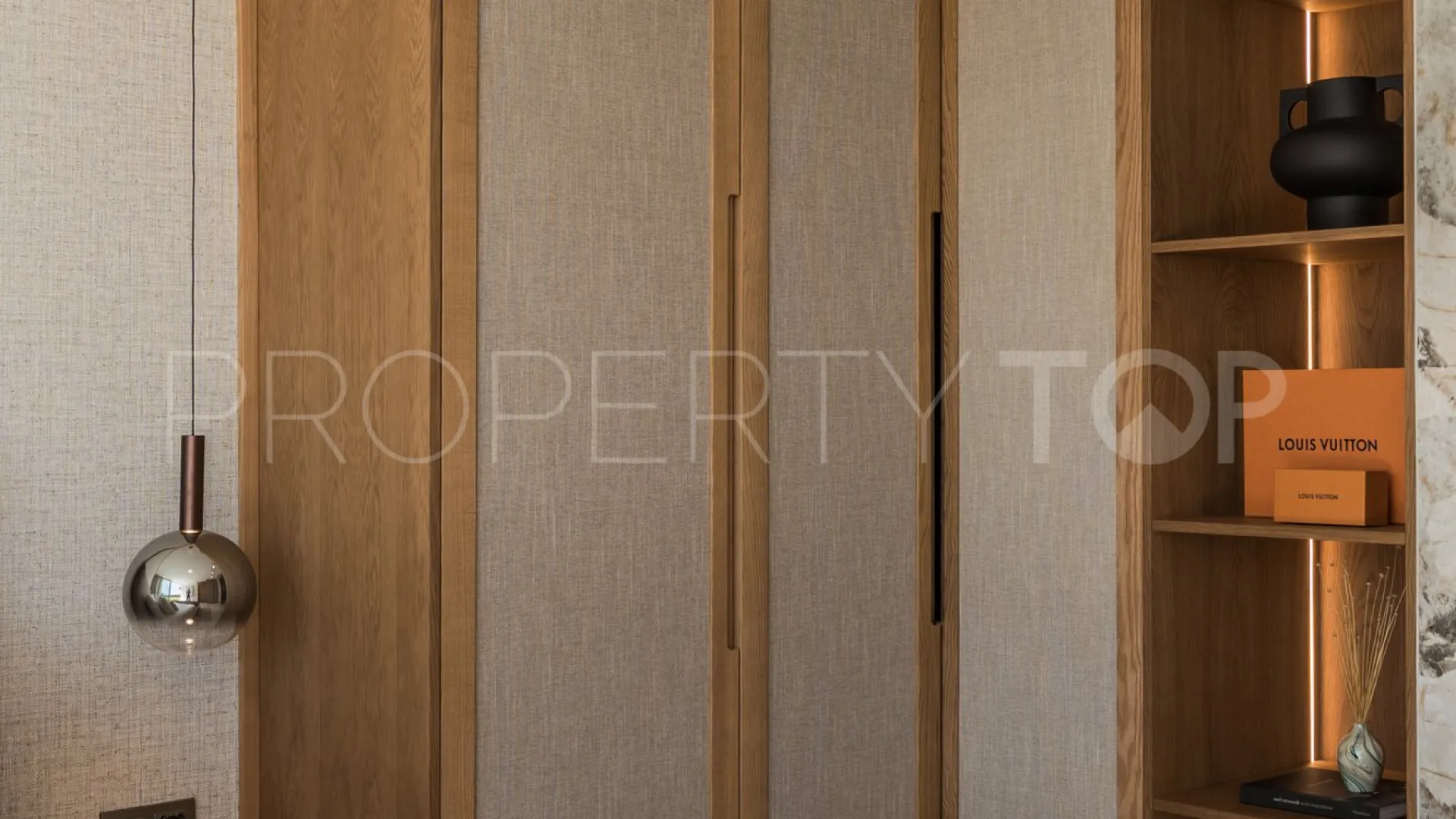 Ground floor apartment for sale in Aloha