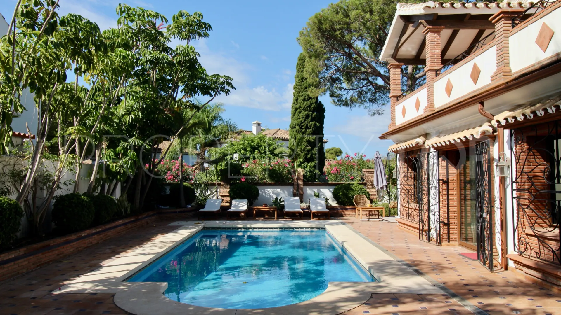 For sale El Presidente villa