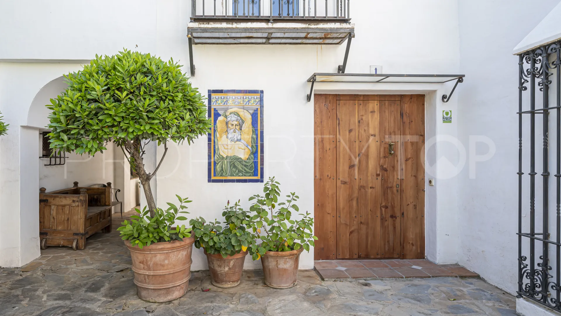 Buy Golden Mile town house