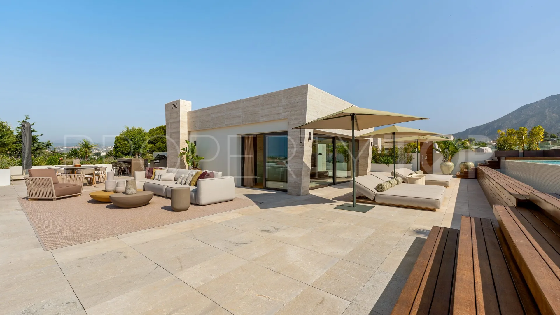 Epic Marbella, atico duplex con 4 dormitorios en venta