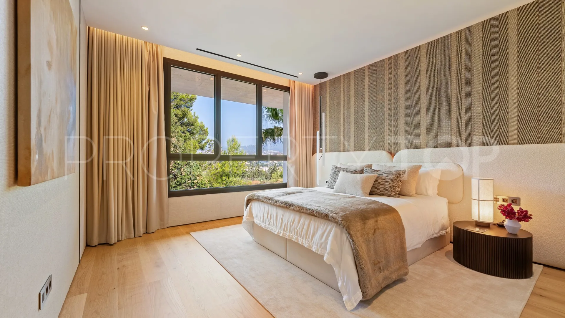 Epic Marbella, atico duplex con 4 dormitorios en venta