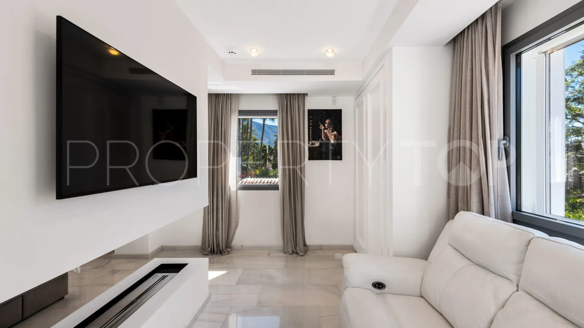 For sale villa in La Cerquilla with 6 bedrooms