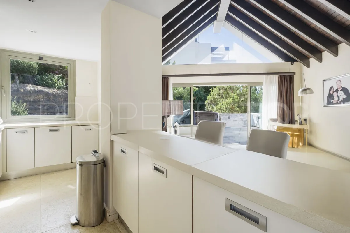 Buy 3 bedrooms penthouse in Los Flamingos