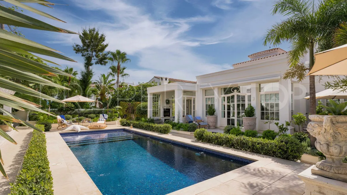 Cala de Mijas, villa a la venta