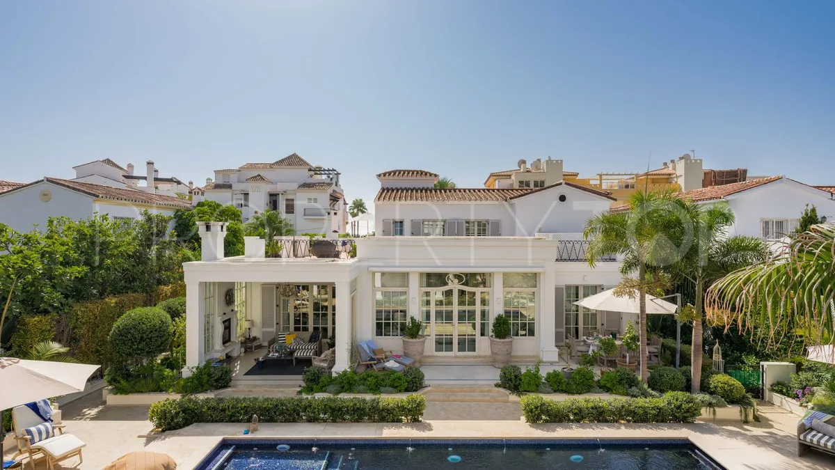 Cala de Mijas, villa a la venta