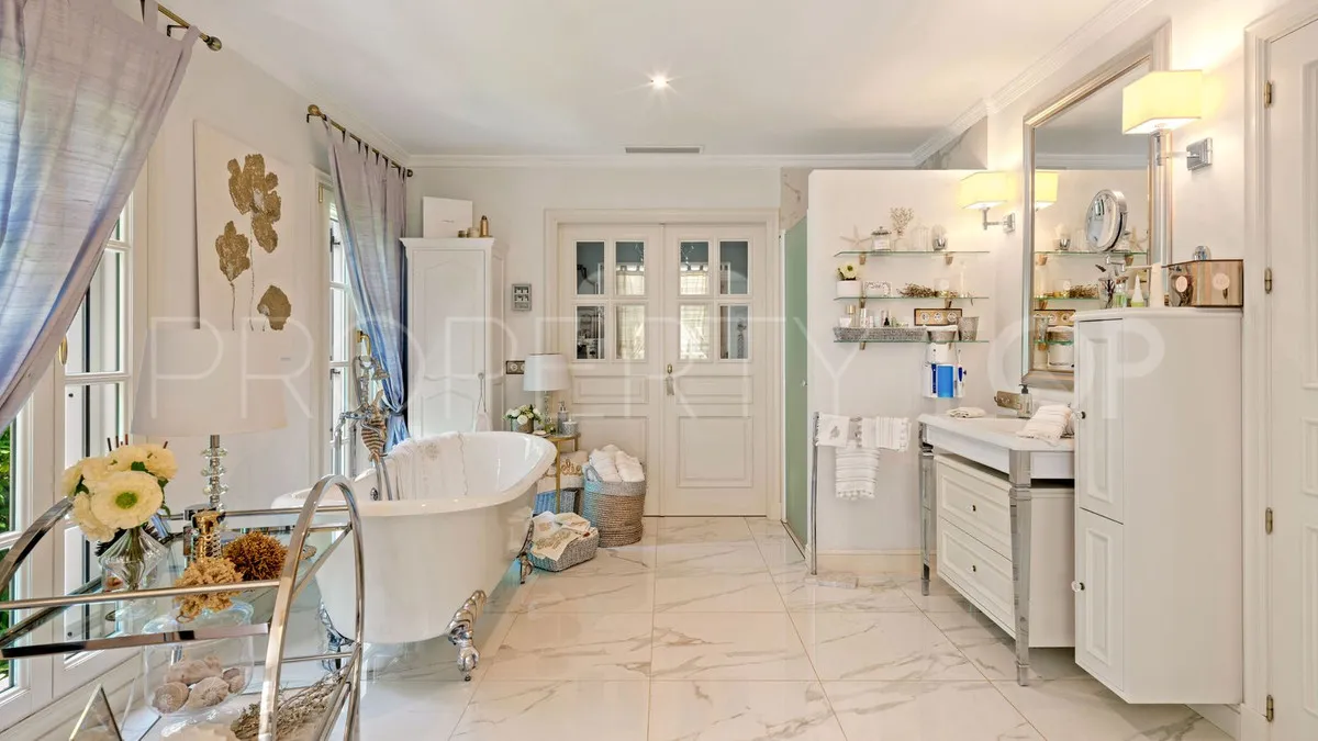Cala de Mijas, villa a la venta