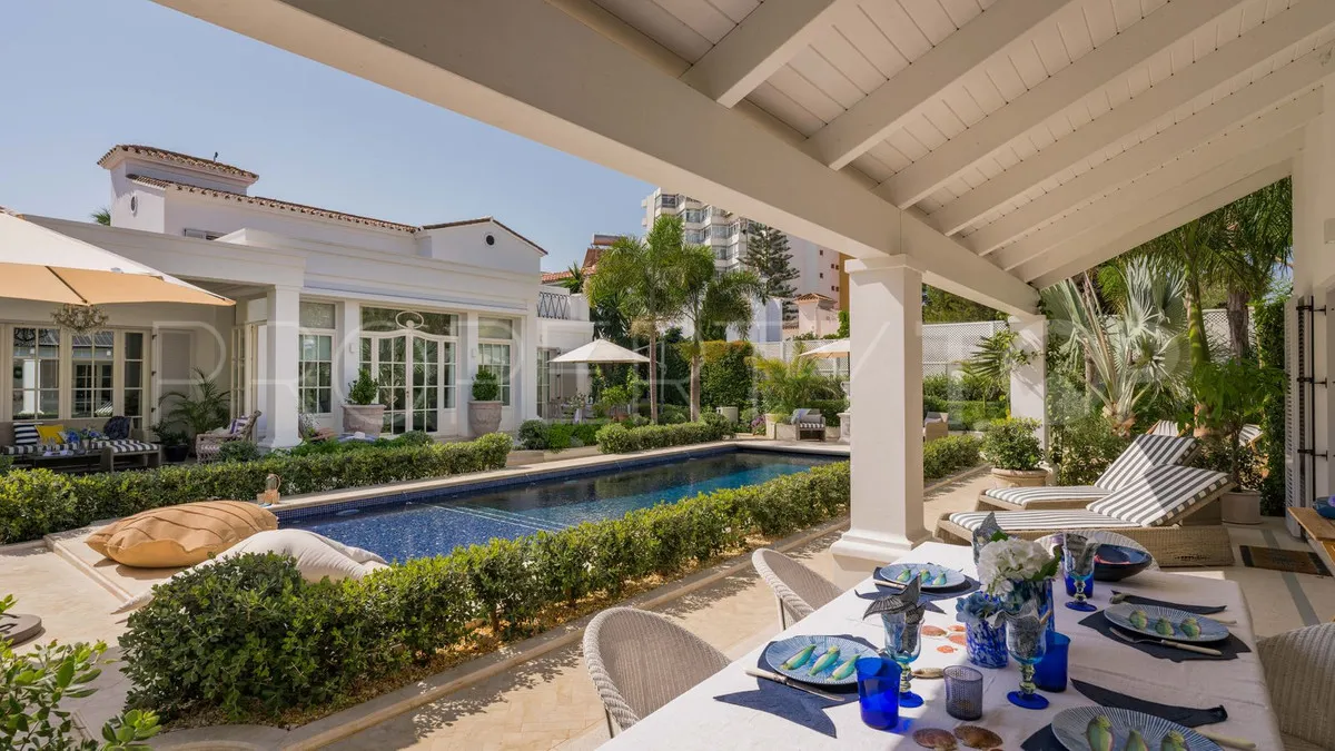 Cala de Mijas, villa a la venta