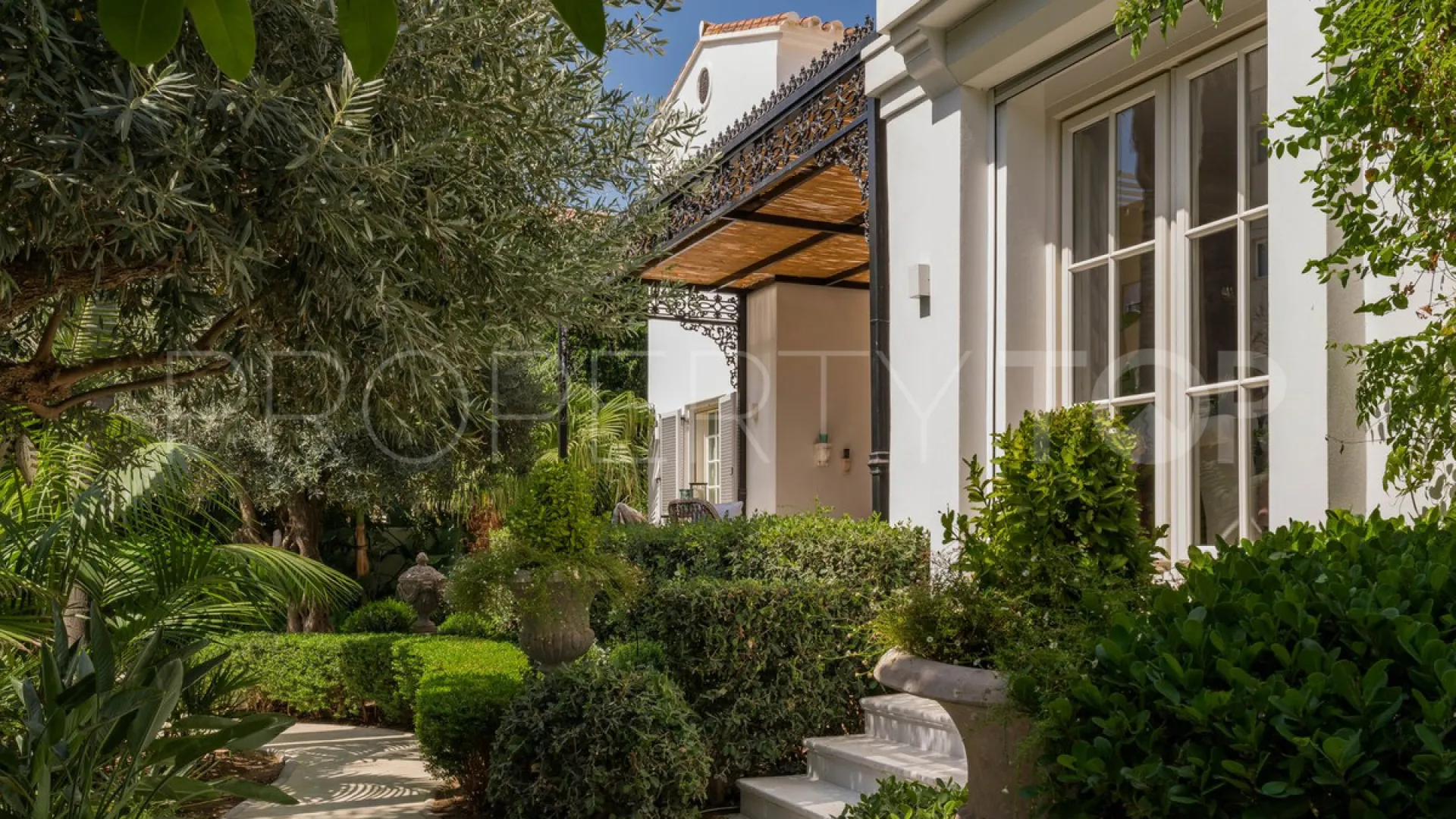 Cala de Mijas, villa a la venta