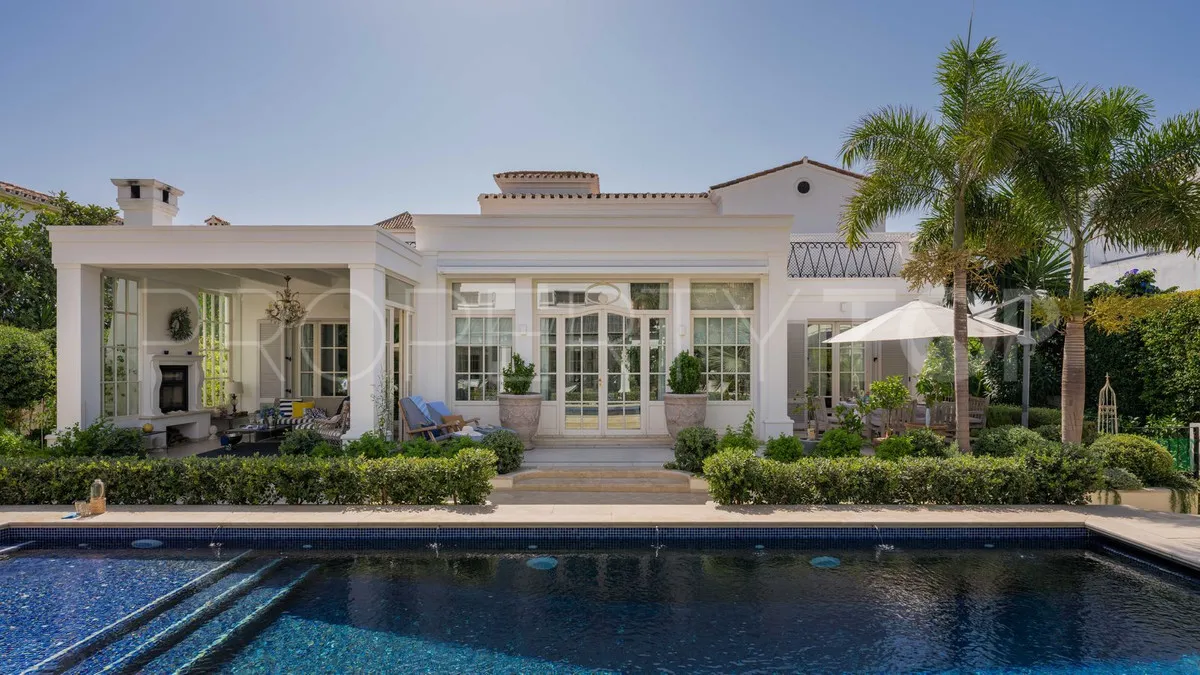 Cala de Mijas, villa a la venta
