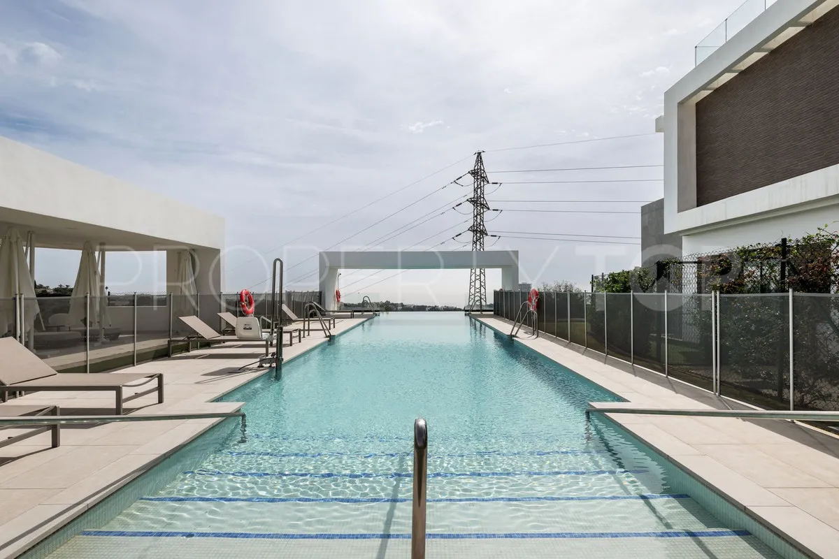 Rio Real 6 bedrooms villa for sale
