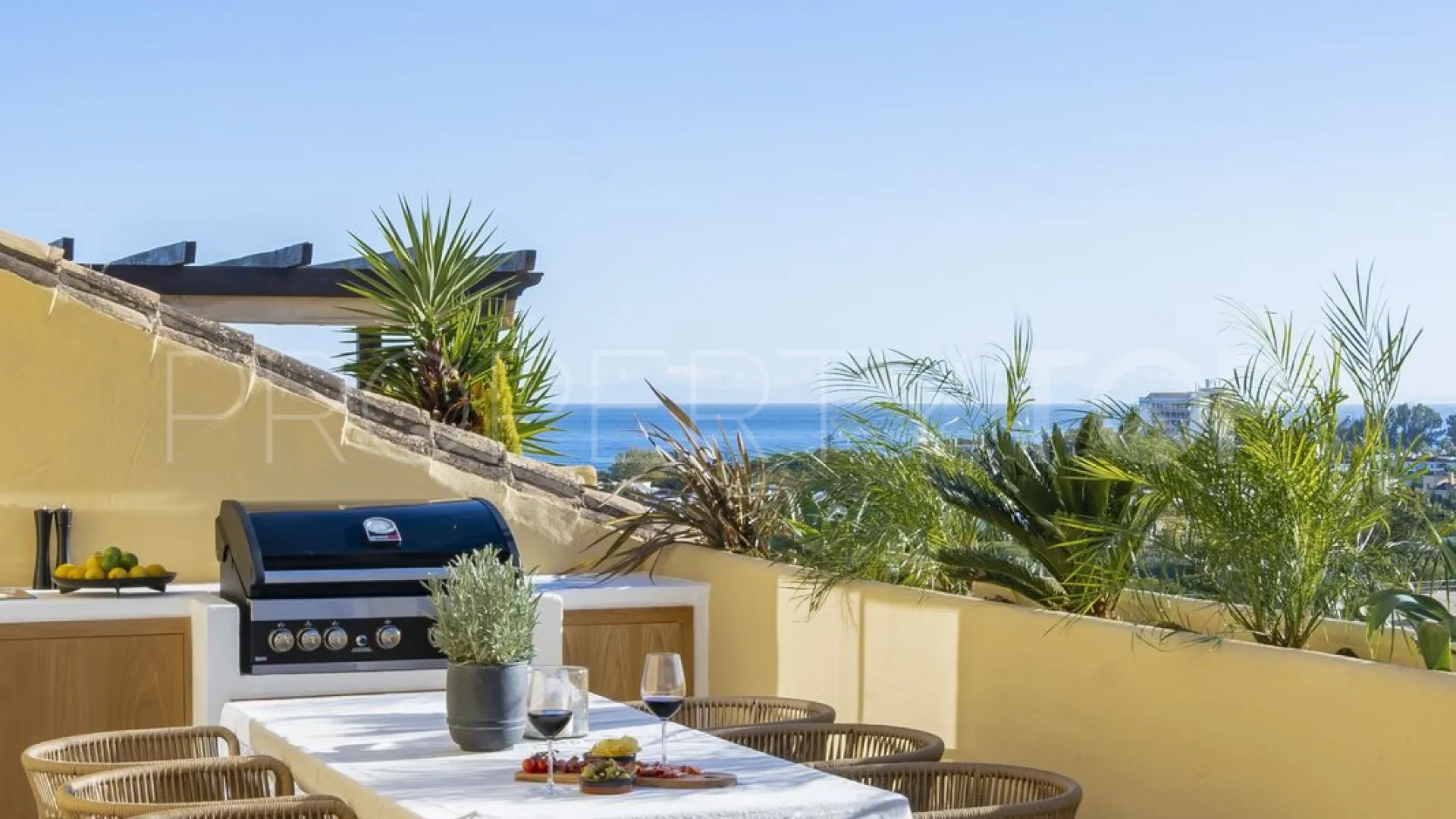 Penthouse for sale in New Golden Mile
