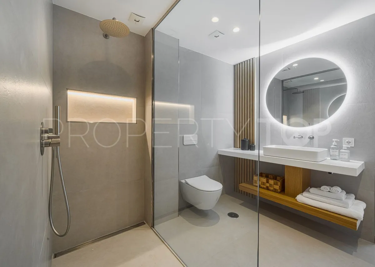 Penthouse for sale in New Golden Mile