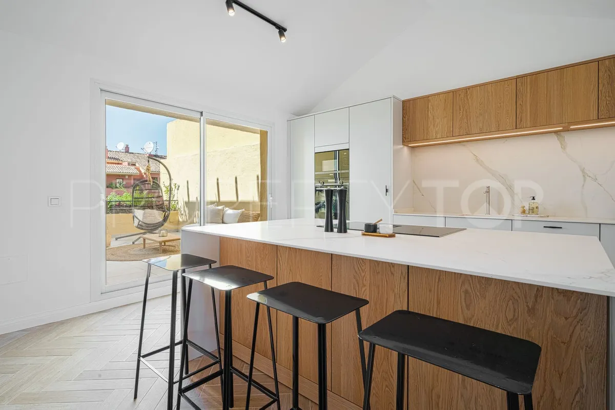 Penthouse for sale in New Golden Mile