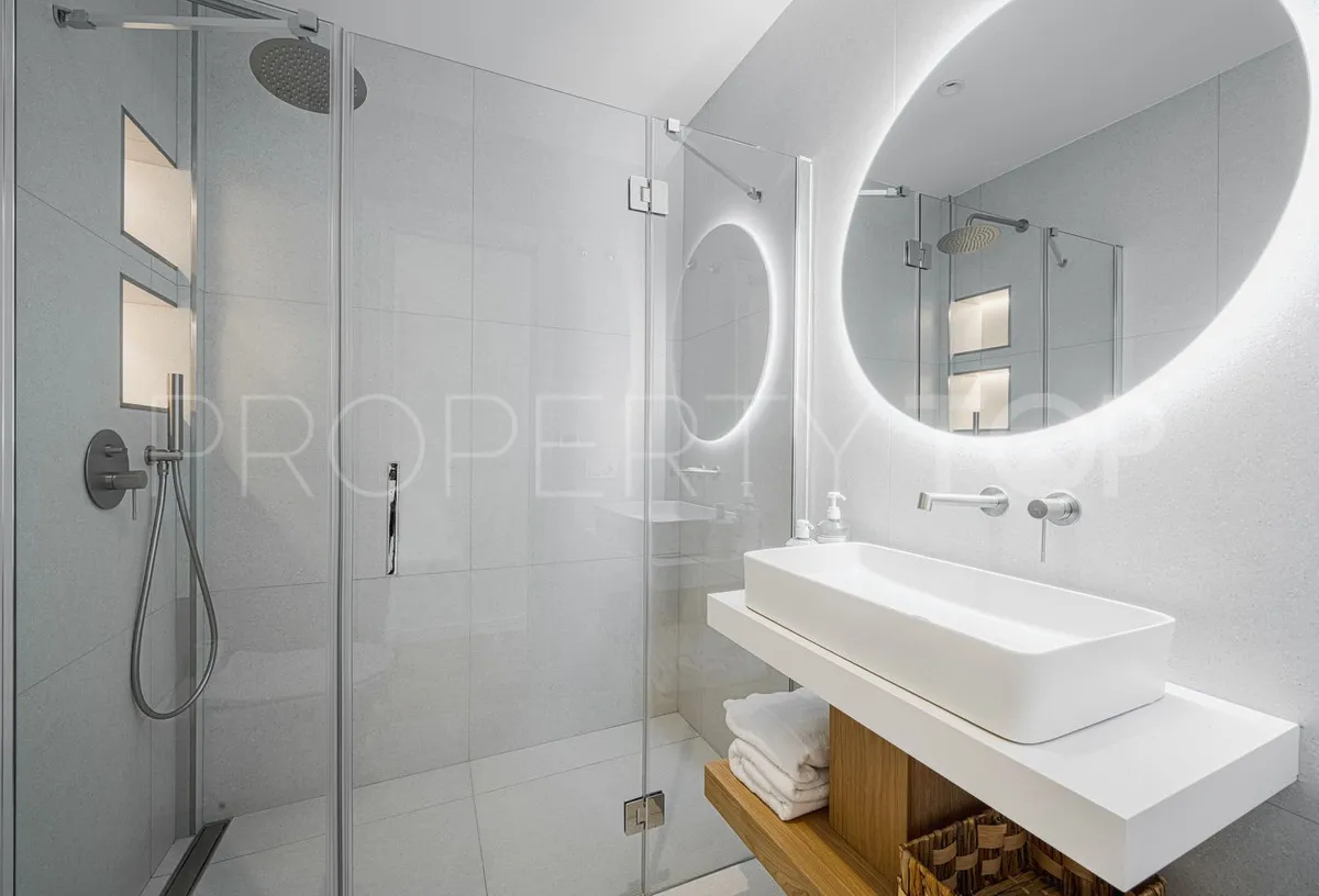 Penthouse for sale in New Golden Mile