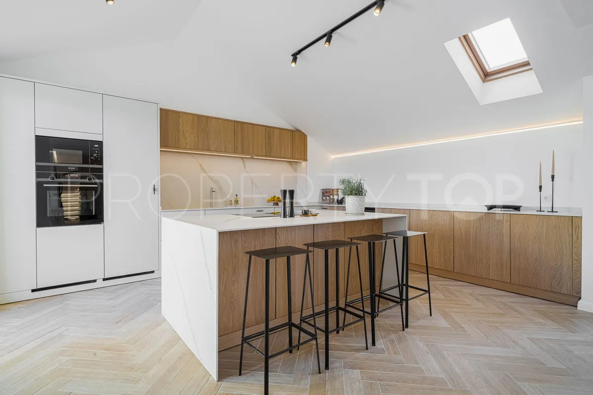 Penthouse for sale in New Golden Mile