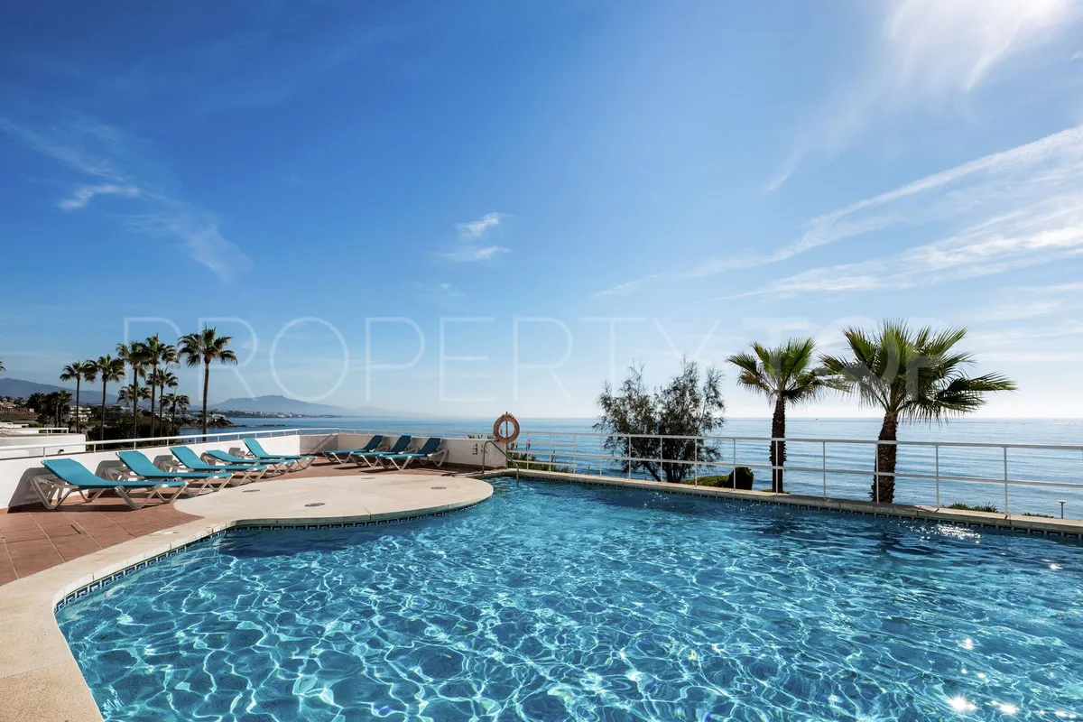 Estepona, apartamento planta baja a la venta