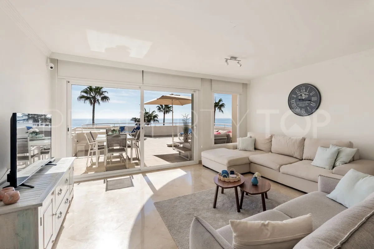 Estepona, apartamento planta baja a la venta